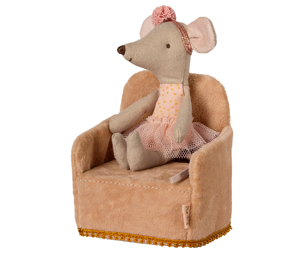 Poltroncina rosa polvere con topina ballerina
