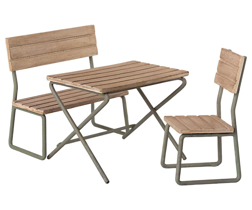 Mini set da giardino, panca,sedia e tavolino . Realizzato in legno e metallo