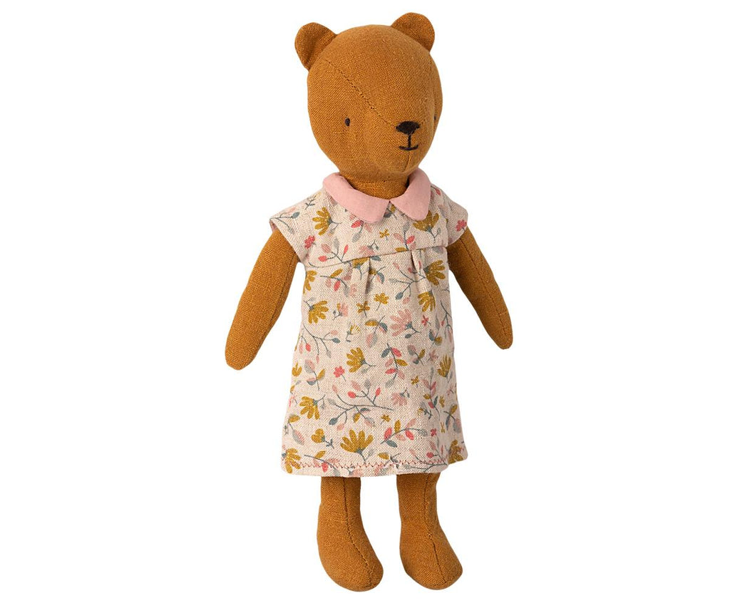 Teddy mamma con indosso il vestitino a motivi floreali e colletto rosa