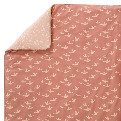 Copripiumino rosa in cotone con stampa di piccoli passerotti