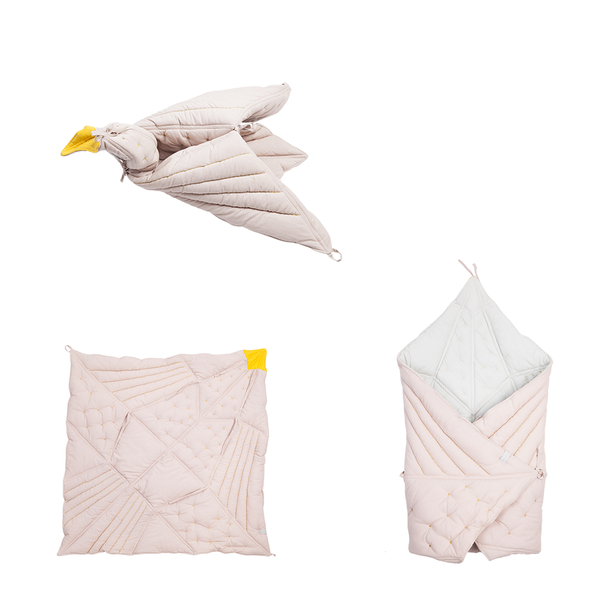 Copertina in cotone doppia faccia (grigio e rosa) ripiegabile a forma di uccello: tre stati ripiegata a forma di uccello, fatta a sacco, dispiegata per tappeto da gioco